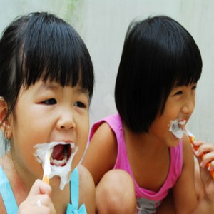 Hướng dẫn vệ sinh răng miệng cho trẻ em